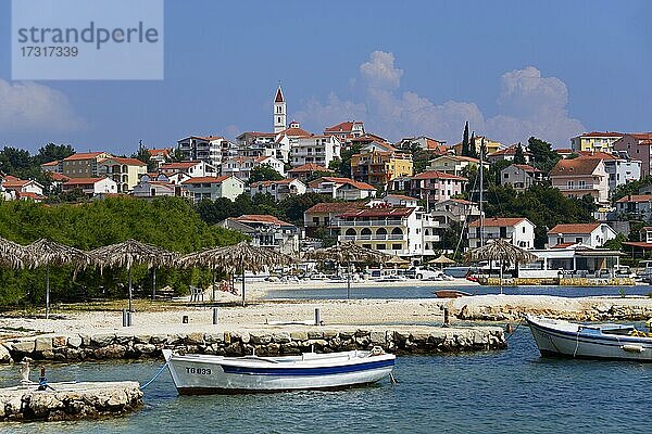 Blick auf Seget Vranjica  Split-Dalmatien  Kroatien  Europa