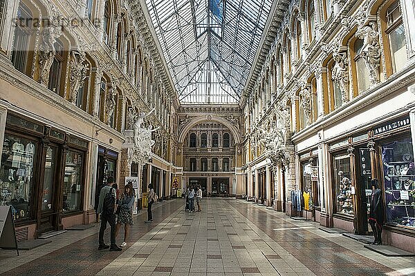 Schöne historische Einkaufspassage  Odessa  Schwarzes Meer  Ukraine  Europa