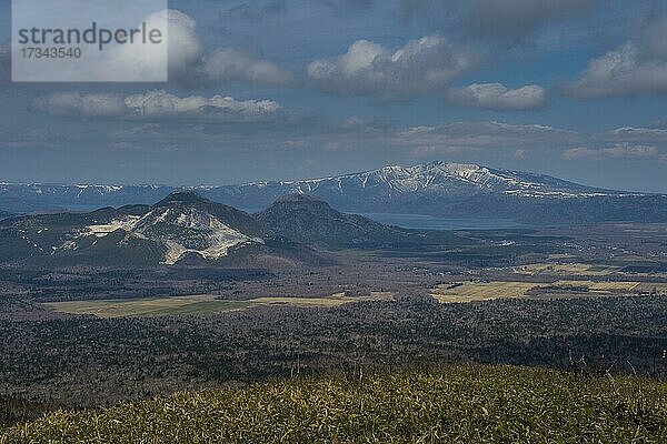 Schöne Landschaft des Akan-Nationalparks  Hokkaido  Japan  Asien