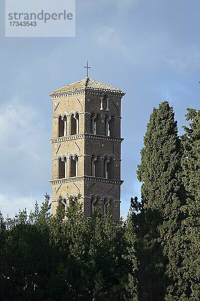 Glockenturm der Basilika Santa Francesca Romana al Palatino  Rom  Latium  Italien  Europa