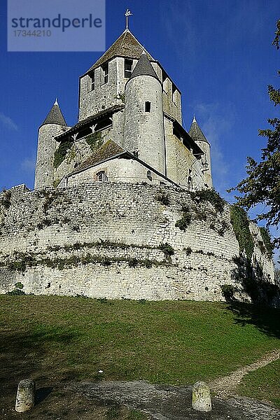 Tour Cesar  Cäsar-Turm  einziger achteckiger Donjon auf viereckigem Grundriss  mittelalterliche Stadt Provins UNESCO-Weltkulturerbe  Departement Seine-et-Marne  Region Ile-de-France  Frankreich  Europa