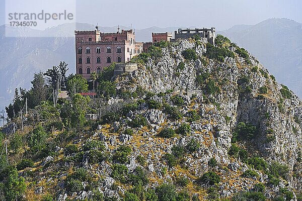 Castello Utveggio auf dem Monto Pellegrino  Palermo  Sizilien  Italien  Europa