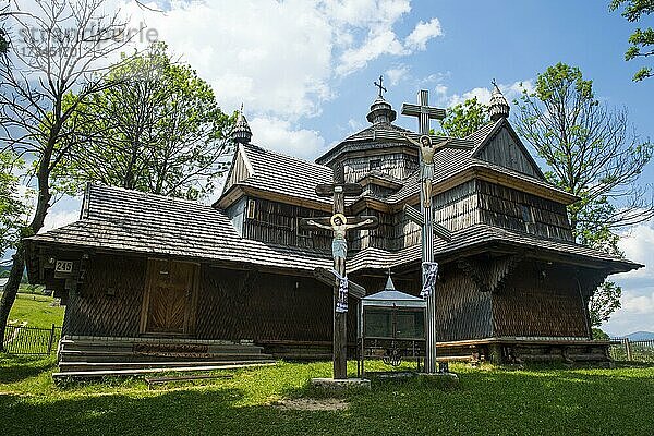 Strukivska Kirche  Unesco Weltkulturerbe  Dorf Yasinia  Karpaten  Westukraine