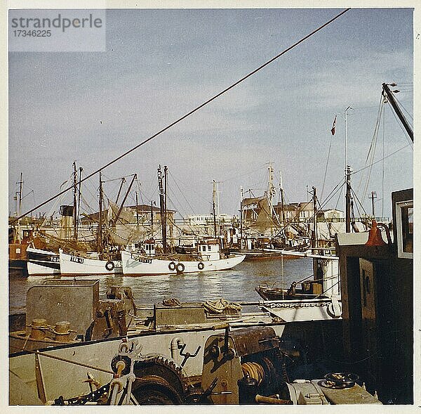 Sylt Anfang der 60er Jahre: Hafen von List mit Fischerbooten