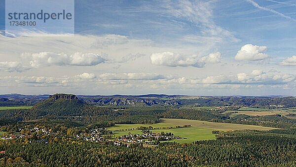 Blick vom Papststein  Elbsandsteingebirge  Nationalpark Sächsiche Schweiz  Sachsen  Deutschland  Europa