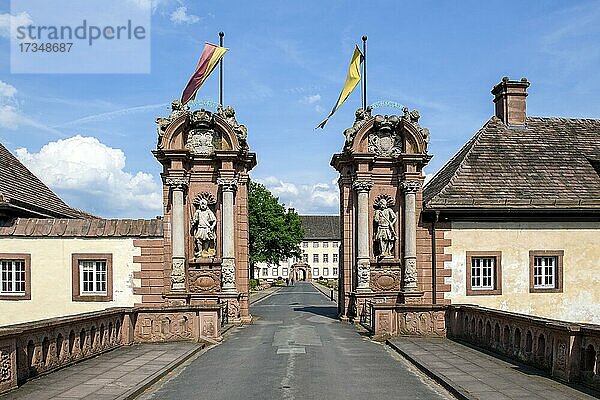 Haupteingang von Schloss und Kloster Corvey  Höxter  Nordrhein-Westfalen  Deutschland  Europa