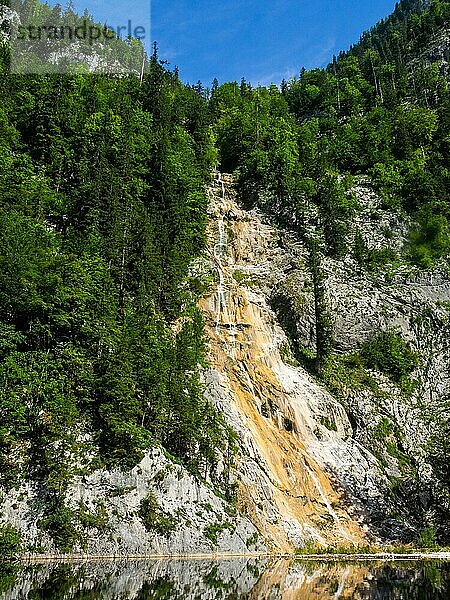 Vorderer Wasserfall  Toplitzsee  Salzkammergut  Steiermark  Österreich  Europa