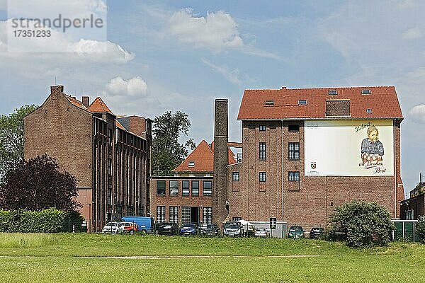 Ehemalige Im-Brahm-Brotfabrik  heute Kulturzentrum  Industriedenkmal  Krefeld  Nordrhein-Westfalen  Deutschland  Europa