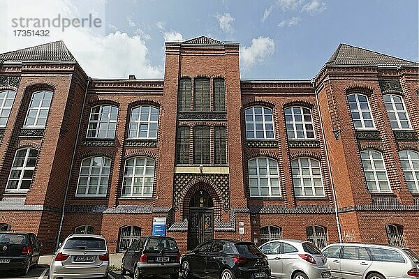 Ehemalige Webschule  heute Hochschule Niederrhein  Hochschule für Angewandte Wissenschaften  Möchengladbach  Nordrhein-Westfalen  Deutschland  Europa