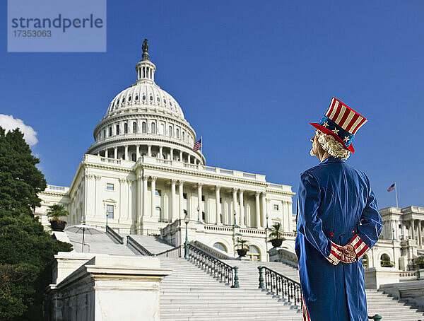 USA  Washington Dc  Uncle Sam blickt auf die USA  das Hauptstadtgebäude