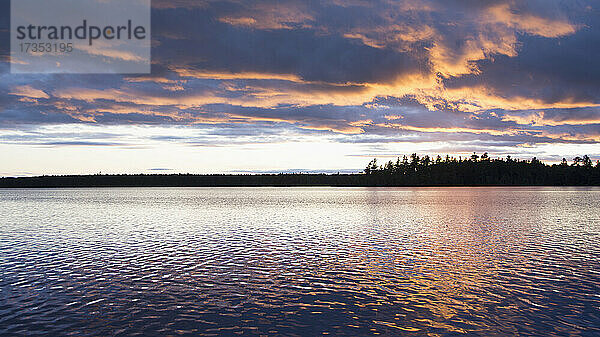 USA  Maine  Cooper  Sonnenuntergang am Cathance Lake