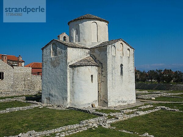 Heilig-Kreuz-Kirche oder Crkva svetoga Kri?a  die kleinste Kathedrale der Welt  Nin  Gespanschaft Zadar  Kroatien  Europa