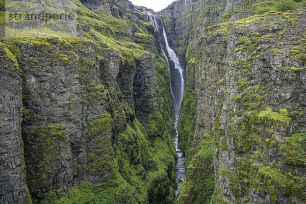 Glymur Wasserfall  Hofsvik  Vesturland  Island  Europa