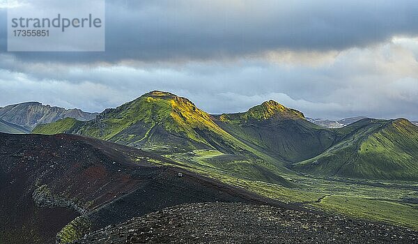 Blick vom Ljótipollur Vulkan im Abendlicht  Rangárþing ytra  Suðurland  Island  Europa