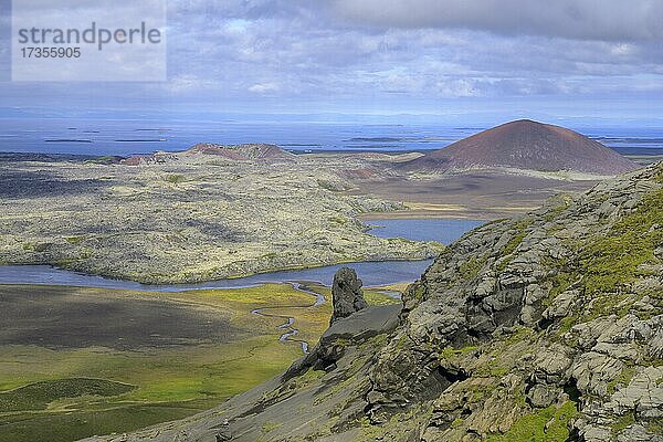 Selvallavatn und Berserkjarhraun  Stykkishólmur  Vesturland  Island  Europa