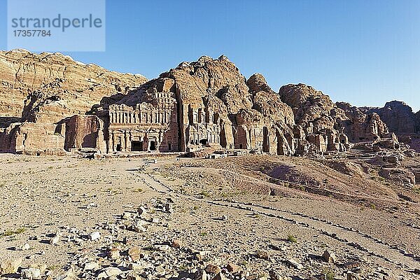 Königsgräber am Westhang des Jabal al-Khubtha  Petra  antike Hauptstadt der Nabatäer  UNESCO Weltkulturerbe  Königreich Jordanien