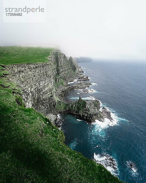 Beinisforo Klippe  Sandvik  Suduroy  Faroer Inseln