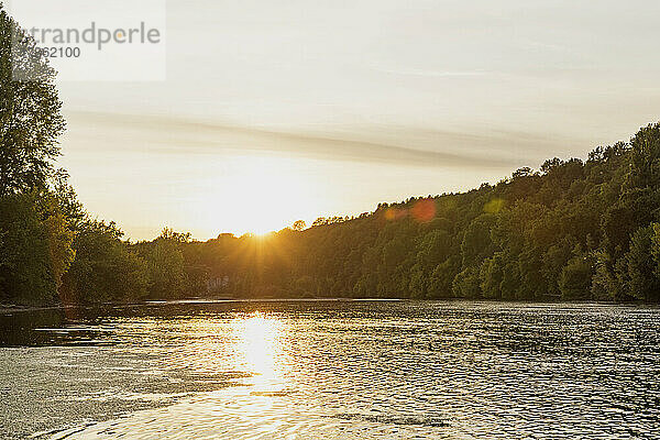 Sonnenuntergang über der Dordogne