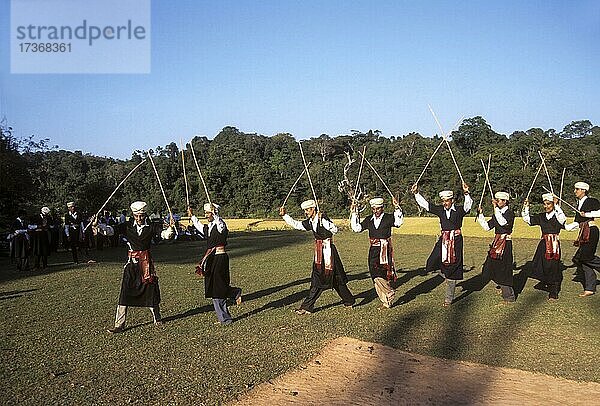 Huttari  Erntefest des Volkes der Kodava  Kodagu  Coorg  Karnataka  Indien  Asien