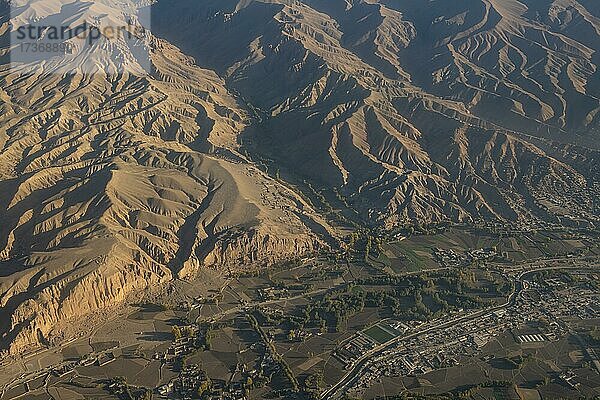 Luftaufnahme  um Bamyan  Afghanistan  Asien