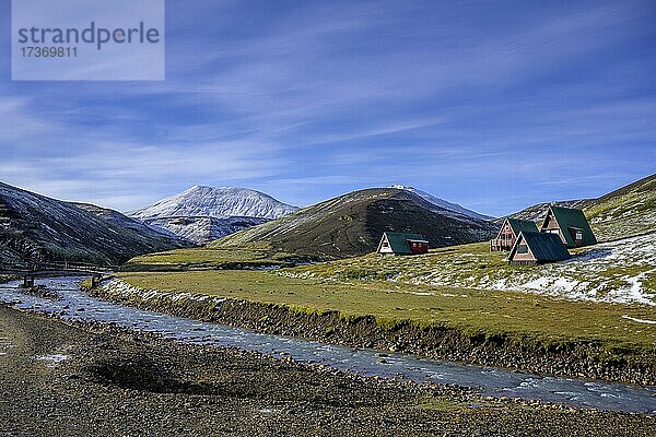 Asgarðsá Fluss und Brücke bei der Berghütte  Kerlingarfjöll  Suðurland  Island  Europa