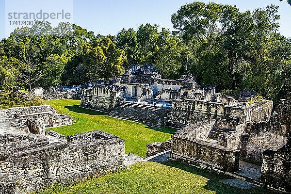Zentral-Akropolis  Maya-Ruinenstadt  Tikal  Guatemala  Mittelamerika