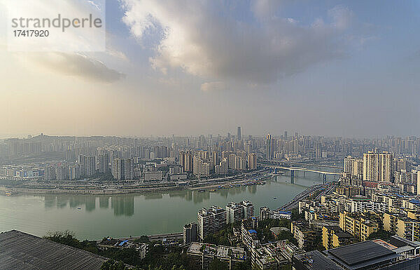 Der Yangtze-Fluss fließt durch Chongqing