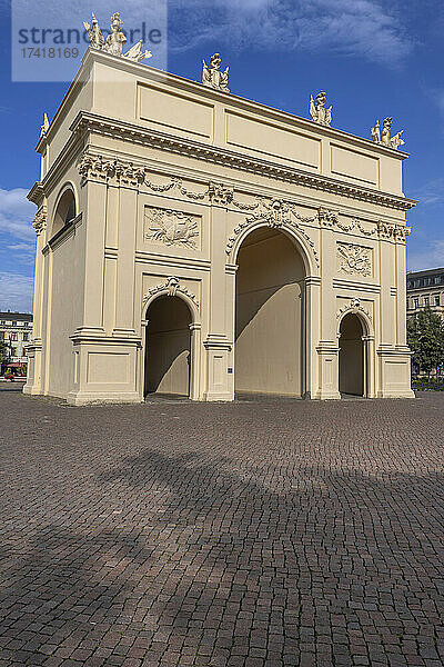 Deutschland  Brandenburg  Potsdam  Brandenburger Tor am Luisenplatz