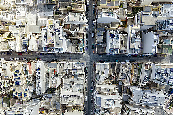 Malta  nördliche Region  Saint Pauls Bay  Luftaufnahme von Häusern rund um die Stadtkreuzung