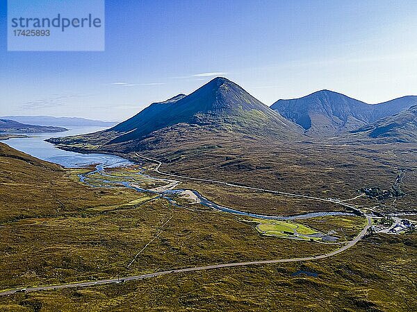 Luftaufnahme des Bergrückens Black Cuillin  Isle of Skye  Schottland  UK