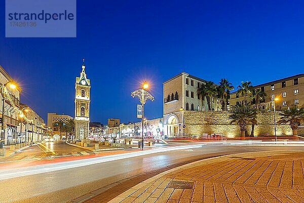 Jaffa Clock Tower Uhrturm Turm blaue Stunde Nacht nachts Stadt in Tel Aviv  Israel  Asien
