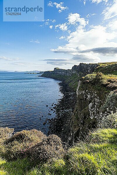 Felsklippe vom Aussichtspunkt Kilt Rock  Isle of Skye  Schottland  UK