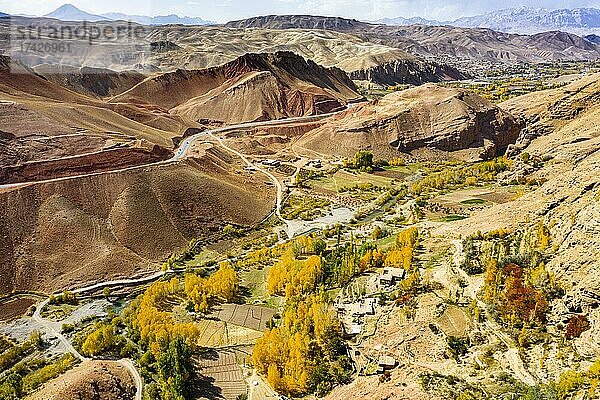 Luftaufnahme eines fruchtbaren Tals in der Nähe der Provinz Yakawlang  Bamyan  Afghanistan  Bamyan  Afghanistan  Asien