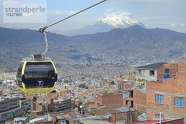Gondeln der Seilbahn  Teleférico der Linie Amarillo  La Paz  Bolivien  Südamerika