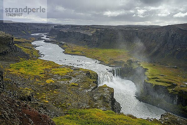 Canyon der Jökulsá Á Fjöllum mit Hafragilsfoss  Asbyrgi NP  Norðurland eystra  Island  Europa