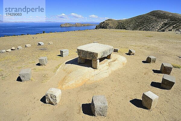 Roca Sagrada  Kultstätte der Inka  Isla del Sol  Titicacasee  Departement La Paz  Bolivien  Südamerika