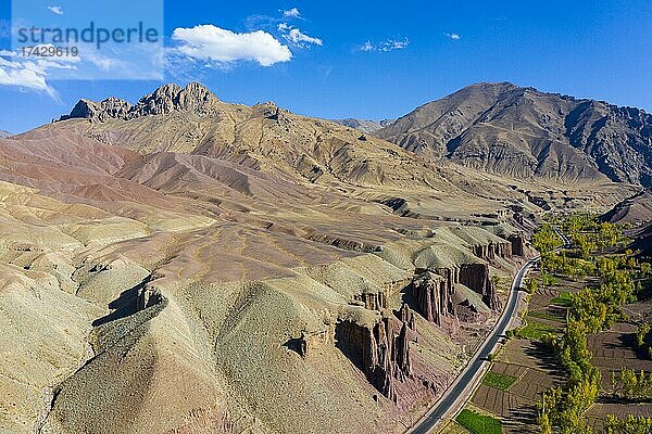 Luftaufnahme der Berge um Bamyan  Afghanistan  Asien