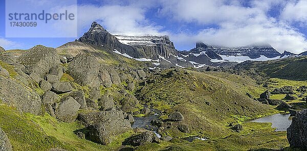 Berge Súla Stöpull und Tindfell im VG Felssturzgebiet Störuð  Borgarfjörður  Austurland  Island  Europa