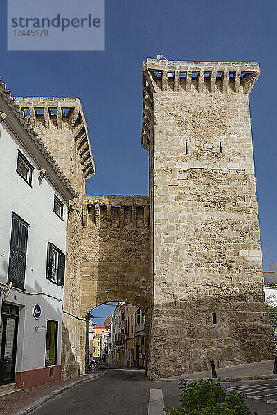 Spanien  Balearen  Mahon  Tor Pont de Sant Roc