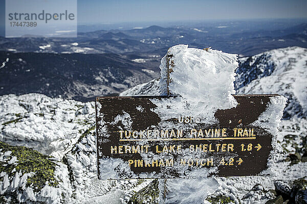 Der Wintergipfel des Mt. Washington  New Hampshire.