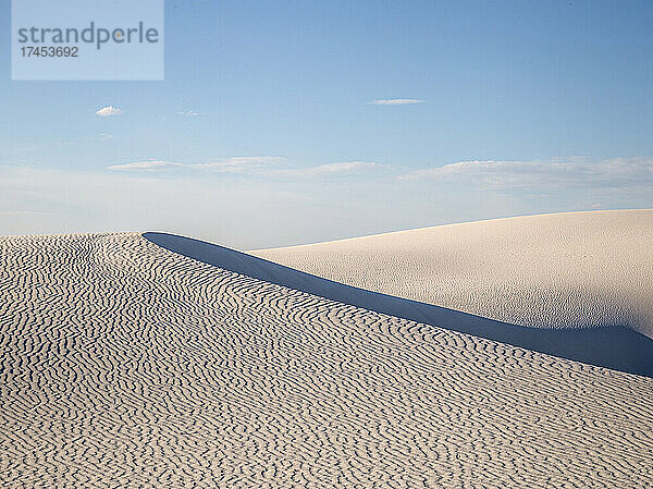 Sanddüne bei Sonnenaufgang  White Sands Nationalpark New Mexico