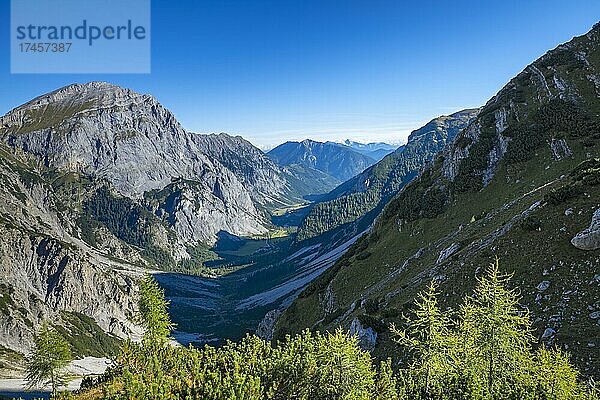 Falzthurntal  links das Sonnjoch  vom Lamsenjoch aus gesehen  Karwendel-Gebirge  Tirol  Österreich  Europa