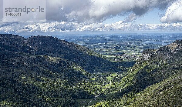 Chiemgautal  Bayrische Voralpen  Aschau im Chiemgau  Chiemgauer Alpen  Bayern  Deutschland  Europa