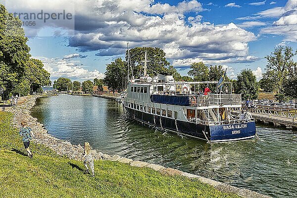 Passagierschiff  Ausflugsschiff Wasa Lejon auf Göta-Kanal  Bergs slussar  Berg  Linköping  Östergötland  Schweden  Europa