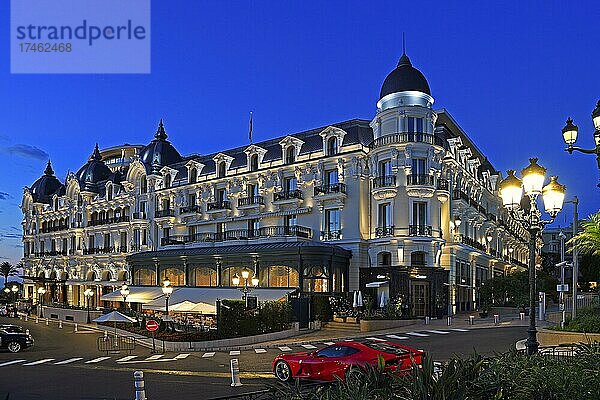 Luxushotel Hotel de Paris am frühen Morgen  Place de Paris  Monte Carlo  Monaco  Europa