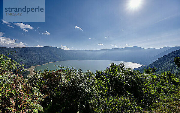 Lake Empakaai  Ngorongoro Conservation Area  Tansania  Afrika |Lake Empakaai  Ngorongoro Conservation Area  Tanzania  Africa|