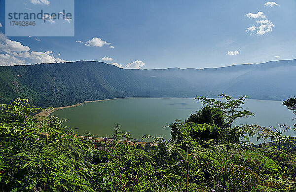 Lake Empakaai  Ngorongoro Conservation Area  Tansania  Afrika |Lake Empakaai  Ngorongoro Conservation Area  Tanzania  Africa|