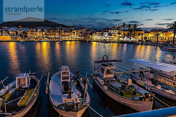 Port de Fornells  Abendstimmung  Fornells  Menorca  Balearen  Spanien  Europa