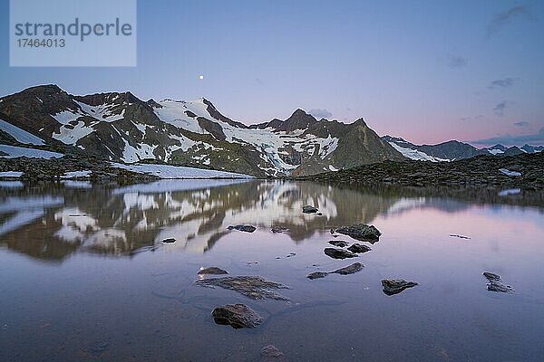 Wilder Freiger  Bergsee  Mairspitze  Stubaital  Tirol  Österreich  Europa