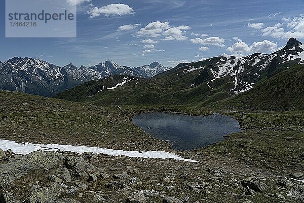 Herzsee in Zanders  Bergsee  Stierberg  Tiroler Oberland  Tirol  Österreich  Europa